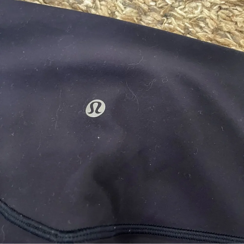 Lululemon wunder under 21” navy leggings size 6